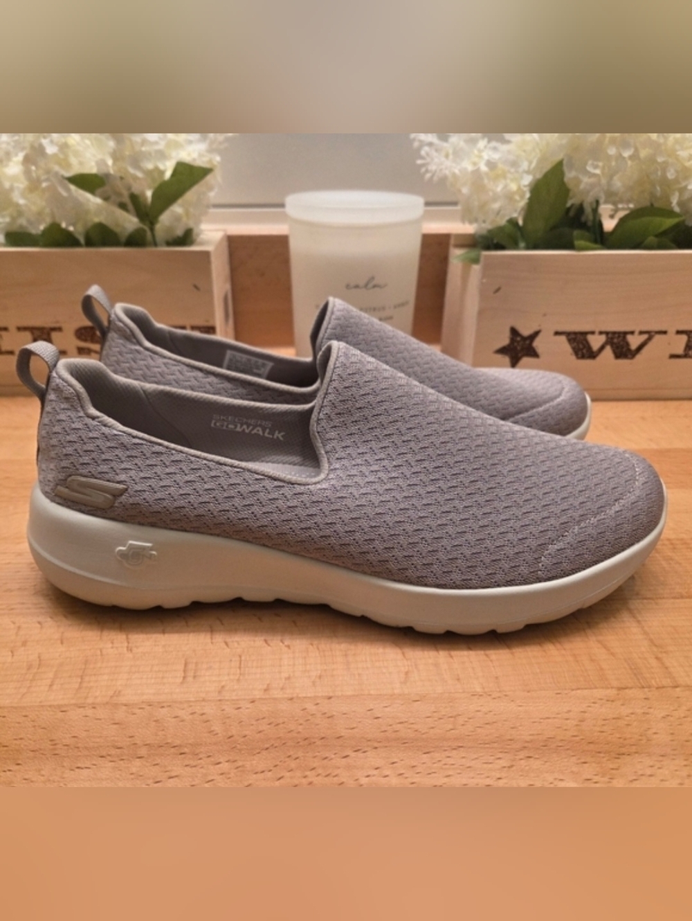 Skechers GOwalk Joy Slip-on Walking Shoe Womens Size 10 Taupe